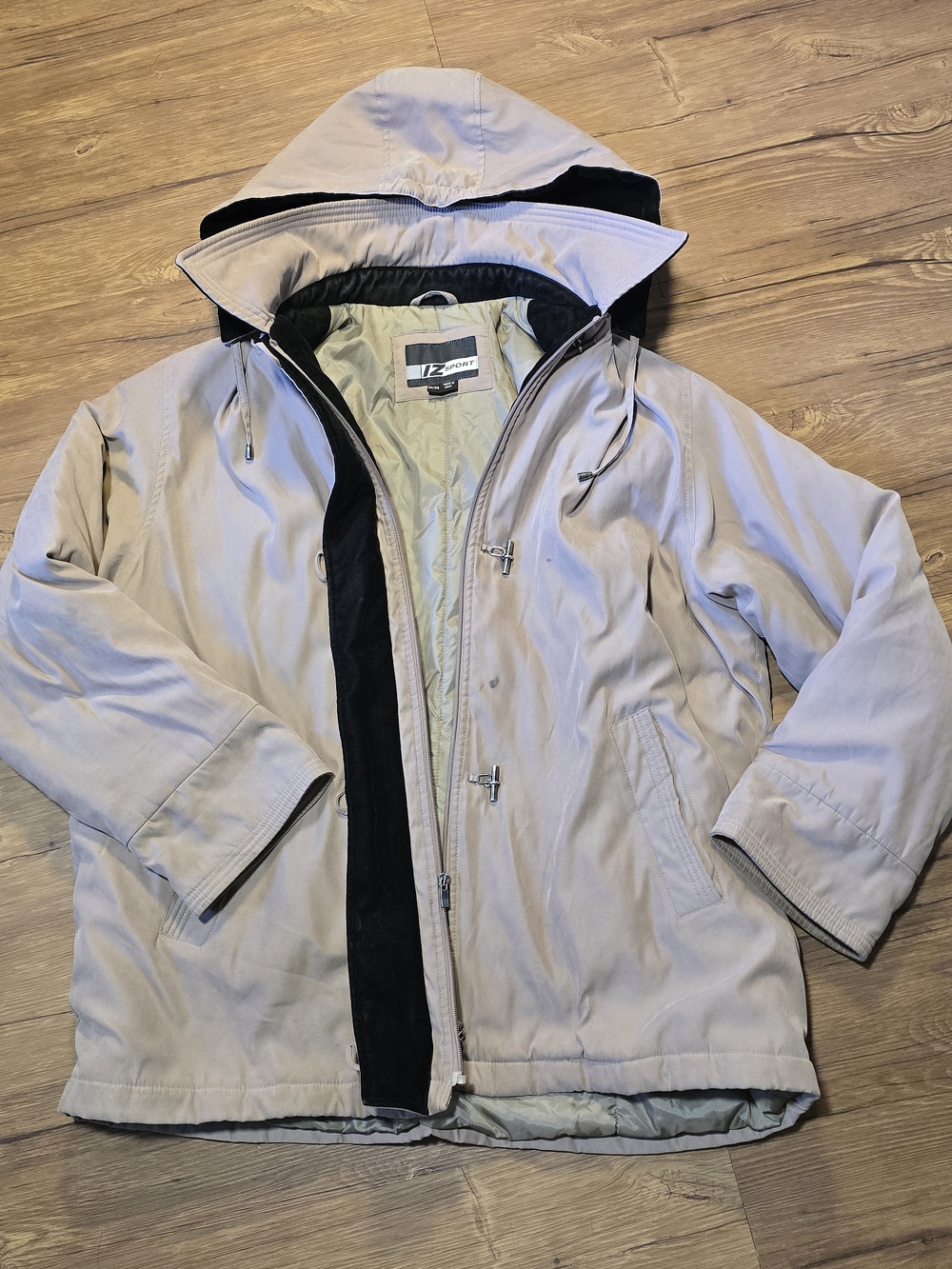 Vintage IZ Sport Women’s Hooded Beige Parka Jacket - removable hood winter coat